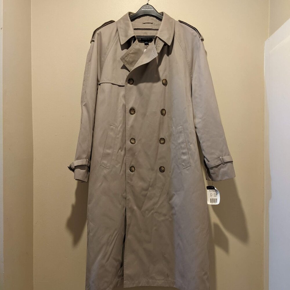 NWT Joseph & Feiss Beige Men’s Trench Coat 48 Long Silk Lining
